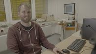 Mythos - Die größten Rätsel der Geschichte – Dr. Christoph Benke untersucht an der Universität Marburg die Auswirkungen psychologischer Mechanismen auf Körper und Geist.