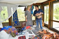 Das Traumschiff – Oliver (Francis Fulton-Smith) verfolgt einen Plan. Dafür kommt ihm der Flirt mit Carola Albrecht (Eva Habermann) gerade recht.