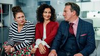 Walking on Sunshine – v.li.: Conny Ulrich (Selina Graf), Tilia Konstantin (Proschat Madani), Otto Czerny-Hohenburg (Robert Palfrader).