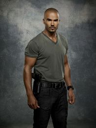 Criminal Minds – (8. Staffel) - Gemeinsam mit seinen Kollegen entlarvt Special Agent Derek Morgan (Shemar Moore) jeden Serientäter ...