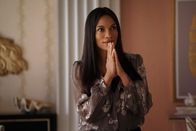 Jane the Virgin – Rosario Dawson (Jane 'JR' Ramos).
