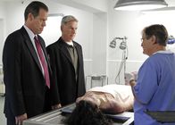 Navy CIS – v.l.), Ducky (David McCallum, r.) und Metro Detective Danny Sportelli (Jack Conley, l.) ...