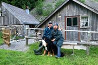 SRF bi de Lüt – Die Hamburger Neulinge auf ihrer Alp am Seealpsee mit Hündin Wanda
