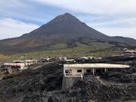 Im Land der Feuerberge – Der 2829 m hohe Pico del Fogo brach zuletzt im Jahr 2014 aus.