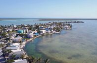 Stadt Land Kunst – Vor der Halbinsel Florida ragen die Florida Keys wie funkelnde Smaragde aus dem Meer. Auch wenn die flachen Inseln paradiesisch anmuten, ist die Natur dort unberechenbar.