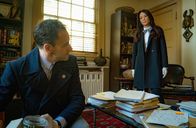 Elementary – Müssen einen neuen Mordfall aufdecken: Sherlock Holmes (Jonny Lee Miller, l.) und Joan Watson (Lucy Liu, r.) ...