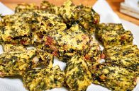 Zu Tisch ... – Antruglia sind frittierte Polenta-Ecken mit Schwarzkohl.