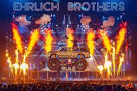 Ehrlich Brothers DIAMONDS - Die große Jubiläumsshow – Die Ehrlich Brothers mit dem Monstertruck.