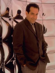 Monk – (1. Staffel) - Der neurotische Privatdetektiv Adrian Monk (Tony Shalhoub) bringt seine Umwelt oft zur Verzweiflung ...