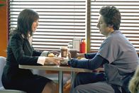 Scrubs - Die Anfänger – Neena Broderick (Julianna Margulies) und J.D. (Zach Braff)