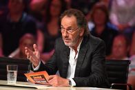 Genial daneben - Das Quiz – Spielleiter Hugo Egon Balder in seinem Element ...
