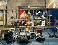 Nachts im Museum 2 – Larry Daley (Ben Stiller, l.); Amelia Earhart (Amy Adams, r.)