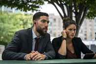 FBI: Special Crime Unit – Omar Adom Zidan (Zeeko Zaki, l.); Maggie Bell (Missy Peregrym, r.)
