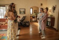 Based on a True Story - Sprich oder stirb! – (v.l.n.r.) Tory Thompson (Liana Liberato); Matt Pierce (Tom Bateman); Nathan Bartlett (Chris Messina); Ava Bartlett (Kaley Cuoco)