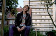 Red Light – Evi (Maaike Neuville) erinnert sich an ihre Kindheit und den Tod ihrer Mutter.