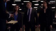 The Blacklist – L-R: Elizabeth Keen (Megan Boone), Donald Ressler (Diego Klattenhoff) und Samar Navabi (Mozhan Navabi)