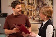 Sturm der Liebe – Massimo (Philip Birnstiel, l.) leistet sich einen verräterischen Fauxpas.