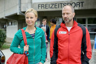 Die Detektive – Katharina Straßer (Susi Lorenz), Simon Hatzl (Florian Scheitz).