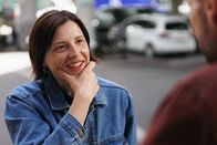Kulturplatz – Autorin Dorothee Elmiger unterwegs in Zürich mit Host Nino Gadient