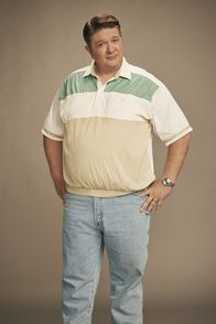 Young Sheldon – (7. Staffel) - George Cooper sen. (Lance Barber)