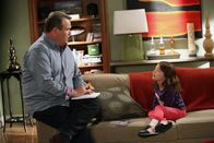 Modern Family – l-r: Cameron Tucker (Eric Stonestreet), Lily Tucker-Pritchett (Aubrey Anderson-Emmons)