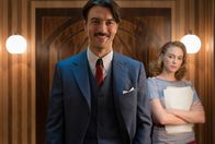 Velvet – Mateo Ruiz (Javier Rey, l.); Clara Montesinos (Marta Hazas, r.)