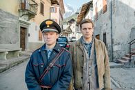 Wild Republic – Gerhard Liebmann (Arno Grasser), Franz Hartwig (Lars Sellien).