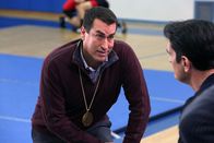 Modern Family – Gil Thorpe (Rob Riggle, l.), Phil (Ty Burrell)