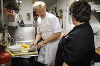 In Teufels Küche mit Gordon Ramsay – Gordon Ramsay (l.)
