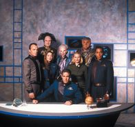 Babylon 5 – Jerry Doyle, Peter Jurasik, Mira Furlan, Andreas Katsulas, Richard Biggs, Andrea Thompson, Michael O'Hare, Claudia Christian
