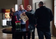 Modern Family – V.l.: Gloria Delgado-Pritchett (Sofía Vergara), Cameron Tucker (Eric Stonestreet), Mitchell Pritchett (Jesse Tyler Ferguson), Jay Pritchett (Ed O'Neill)