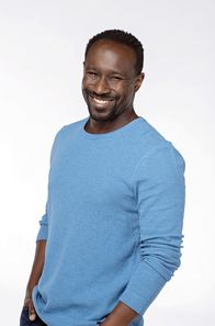 Rote Rosen – ARD ROTE ROSEN, Telenovela, 18. Staffel mit neuen Folgen ab (13.10.20), montags bis freitags um 14.10 Uhr im Ersten. Neu im Hauptcast: Dr. Hendrik Althaus (Jerry Kwarteng).