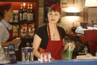 Danni Lowinski – Unterstützt Danni wo immer sie kann: Bea Flohe (Nadja Becker) ...