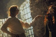 Dragonheart – Als Sprössling schwerverletzt, wird Einon (David Thewlis, l.) von einem Drachen gerettet, der ihm sein halbes Herz opfert. Einzige Bedingung ist, dass er ein gütiger Herrscher werde. Doch der Thronfolger hält sich nicht an den Schwur und entwickelt sich zu einem grausamen Tyrannen.