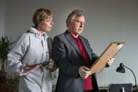 SOKO Leipzig – Prof. Dr. Sabine Rossi (Anna Stieblich, r.); Hajo Trautzschke (Andreas Schmidt-Schaller, r.)