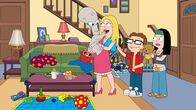 American Dad! – (v.l.n.r.) Roger; Francine; Steve; Hayley