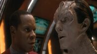 Star Trek - Deep Space Nine – Benjamin 'Ben' Sisko (Avery Brooks) und Gul Dukat (Marc Alaimo)