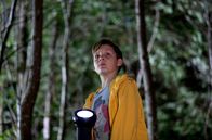Kissenkino: Monky - Kleiner Affe, großer Trost – Der 11-jährige Frank (Julius Juimenez Hugoson) befindet sich noch in tiefer Trauer um seine kürzlich verstorbene kleine Schwester, als er eines Nachts eine überraschende Entdeckung macht.