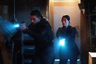 FBI: Special Crime Unit – Special Agent Omar Adom 'OA' Zidan (Zeeko Zaki, l.); Emily Ryder (Catherine Haena Kim, r.)