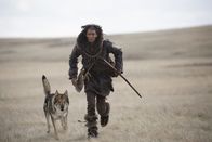 Alpha – Gemeinsame Jagd: Kodi Smit-McPhee als Keda