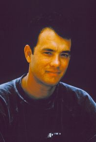 Meine teuflischen Nachbarn – Ray Peterson (Tom Hanks) hat endlich seinen wohlverdienten Urlaub. Er freut sich einfach zu Hause im Garten die Füße hochzulegen. Was er dabei allerdings bei seinen Nachbarn mitbekommt, versetzt alle in Angst und Schrecken ...