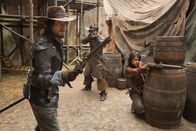 Die Musketiere – (v.l.n.r.) Athos (Tom Burke); Aramis (Santiago Cabrera); D'Artagnan (Luke Pasqualino)