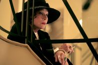 Coco Chanel – Shirley MacLaine (Coco Chanel (alt)).