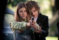 Der schwarze Engel – Gemelas (Malena Villa) und Carlos (Lorenzo Ferro)