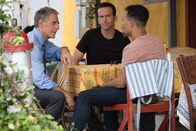 Navy CIS: New Orleans – (v.l.n.r.) Special Agent Dwayne Pride (Scott Bakula); Special Agent Christopher LaSalle (Lucas Black); Jimmy Boyd (Jason Alan Carvell)