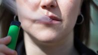 Puls – Puls Vapen – Einstiegsdroge oder Ausstiegshilfe? Vapen ist bei immer mehr Jugendlichen im Trend Copyright: SRF