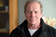 Mum – Wird Michael (Peter Mullan) sich für sein neues Date entscheiden oder bei Cathy bleiben?