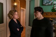 Der Überfall – Miriam (Karolina Lodyga) hat einen Verdacht und fordert von ihrem Schwager Damon (Yasin Boynuince), endlich die Wahrheit zu erfahren.