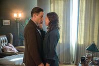 Babylon Berlin – Volker Bruch (Gereon Rath), Hannah Herzsprung (Helga Rath).