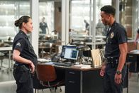 The Rookie – L-R: Angela Lopez (Alyssa Diaz), Jackson West(as Titus Makin)